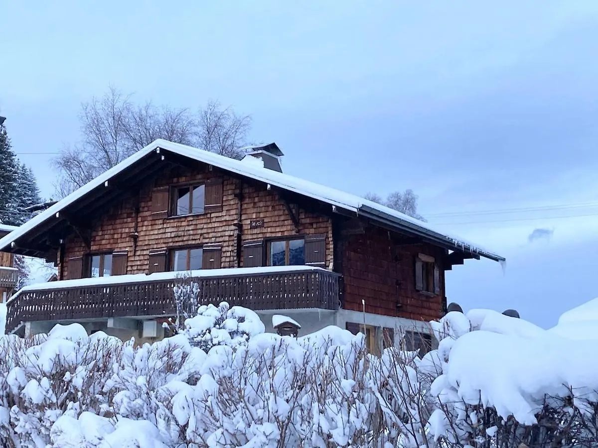 All-Wood Chalet In Haute-Savoie Nancy-sur-Cluses